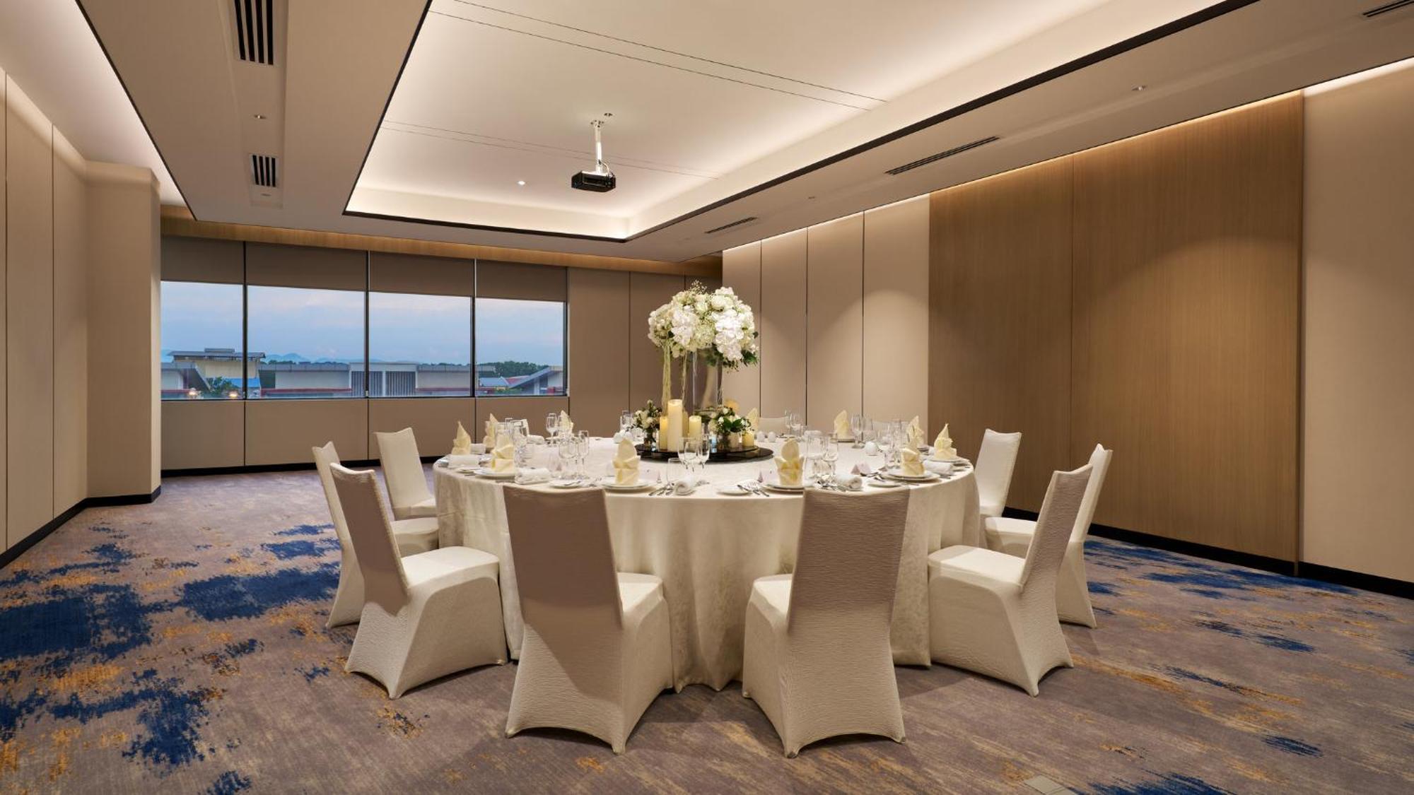 Holiday Inn & Suites Penang Prai By Ihg Bukit Mertajam Luaran gambar