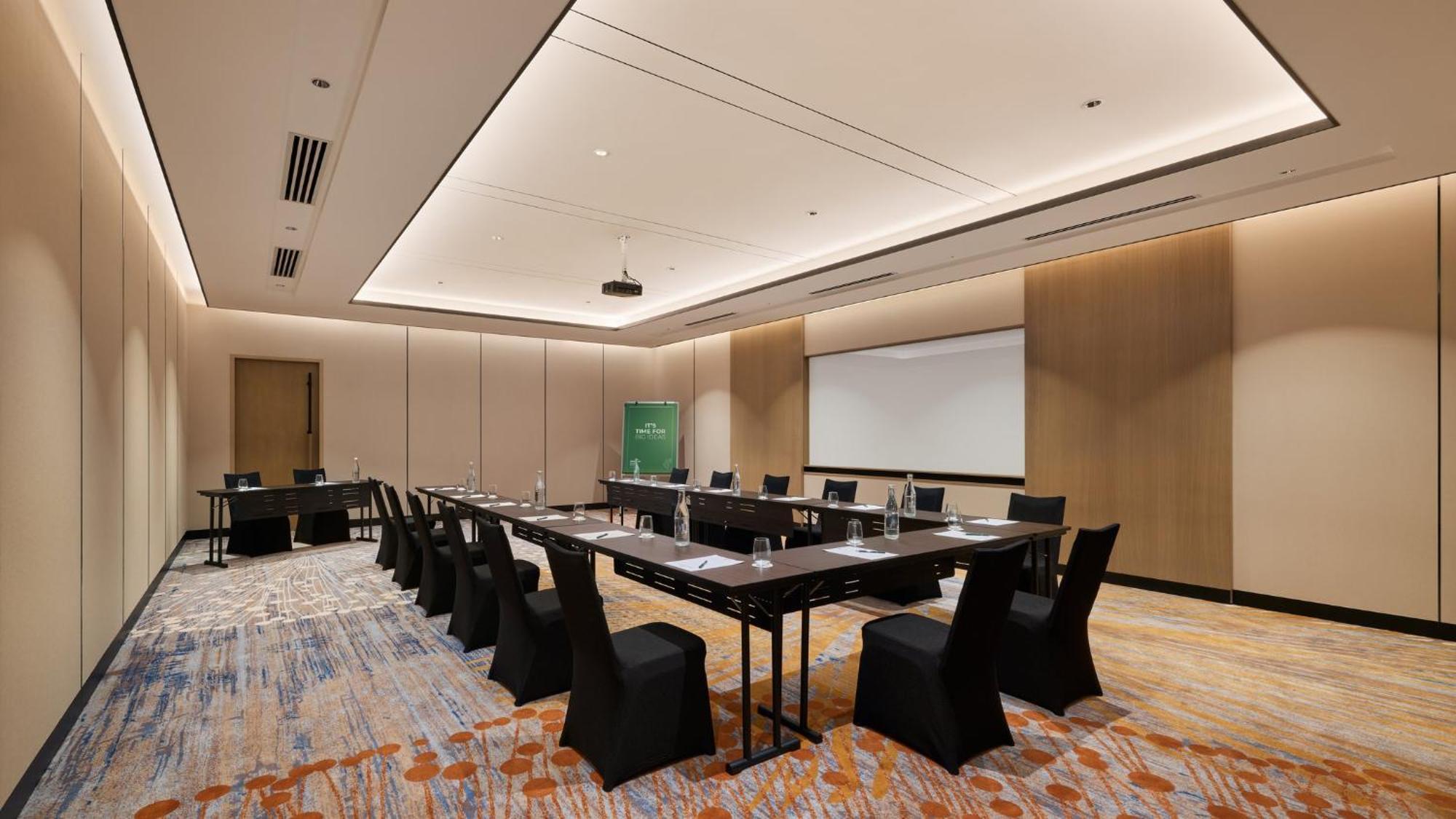 Holiday Inn & Suites Penang Prai By Ihg Bukit Mertajam Luaran gambar